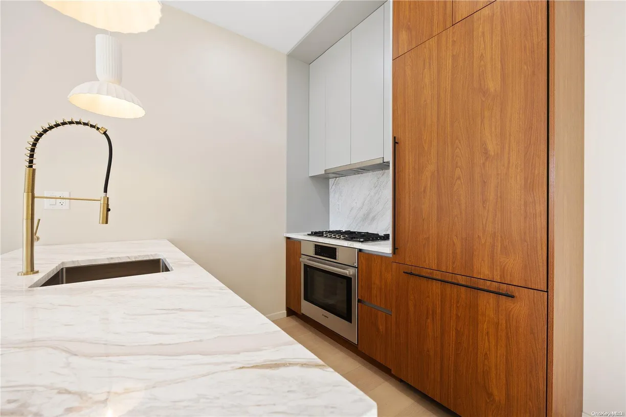 New York City Real Estate | View 31-16 21st Street, PH1A | Listing