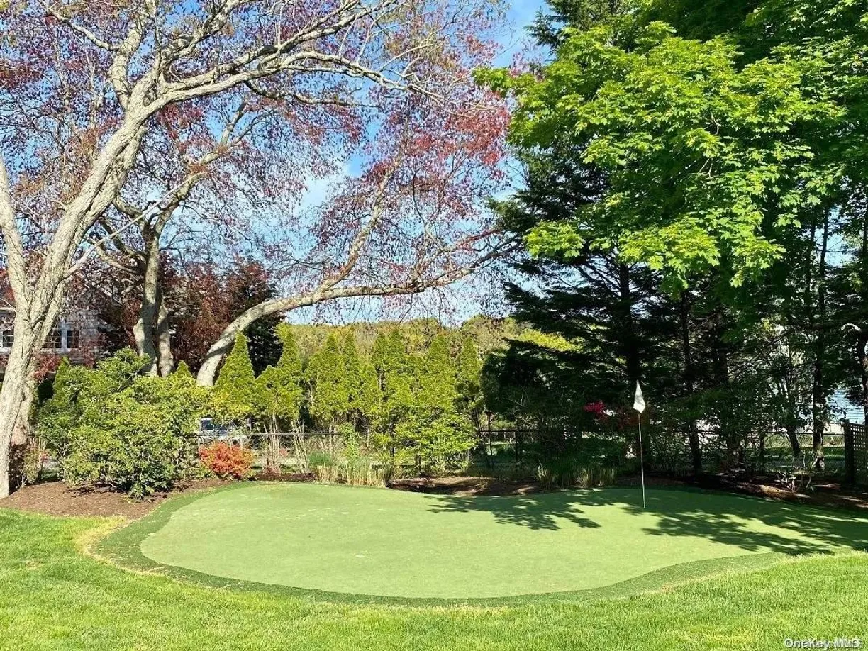 The Hamptons Real Estate | View 3 Pine Grove Court | Listing
