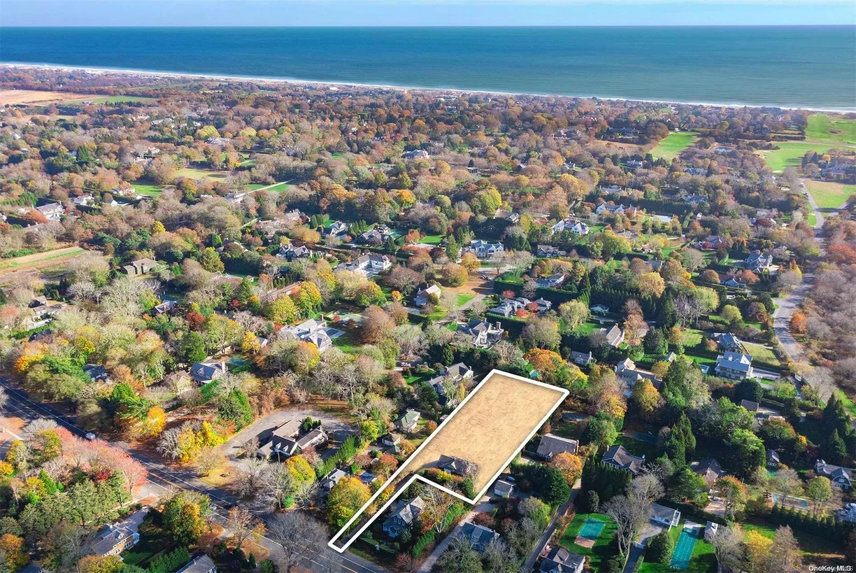 The Hamptons Real Estate | View 88 Pantigo Road | Listing