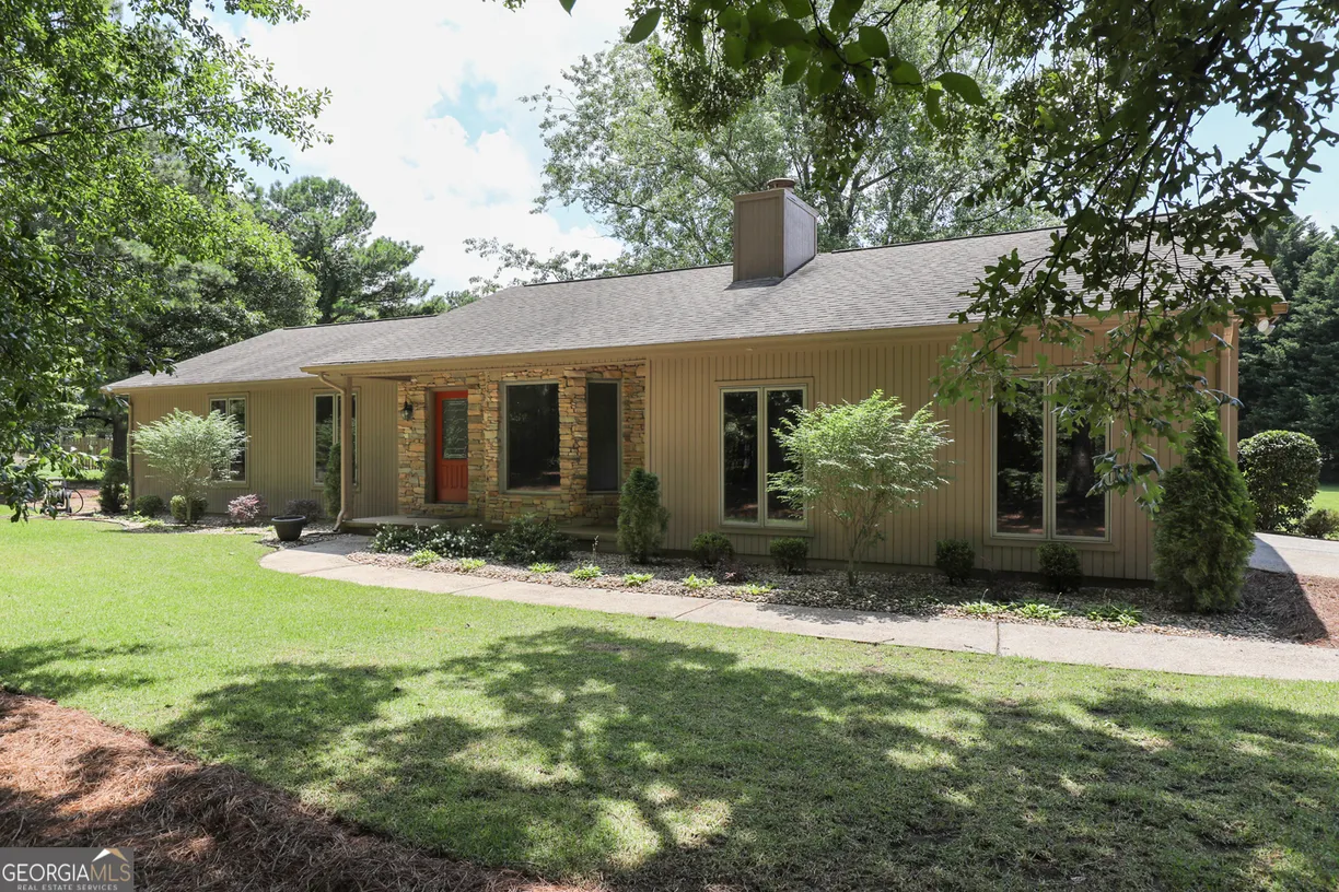 Athens, GA Real Estate | View 5128 J White Road | 3 Beds, 2 Baths