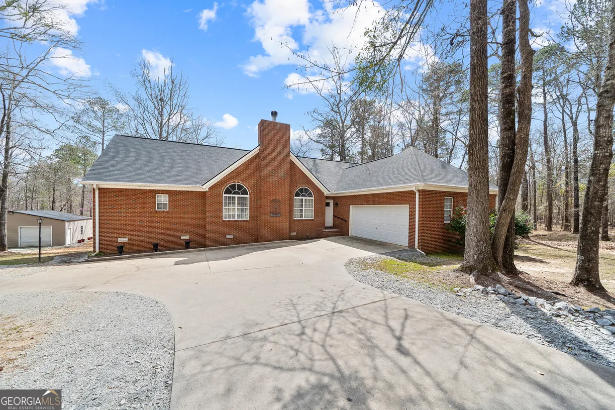 Athens, GA Real Estate | View 163 Oak Leaf Circle | 4 Beds, 3 Baths