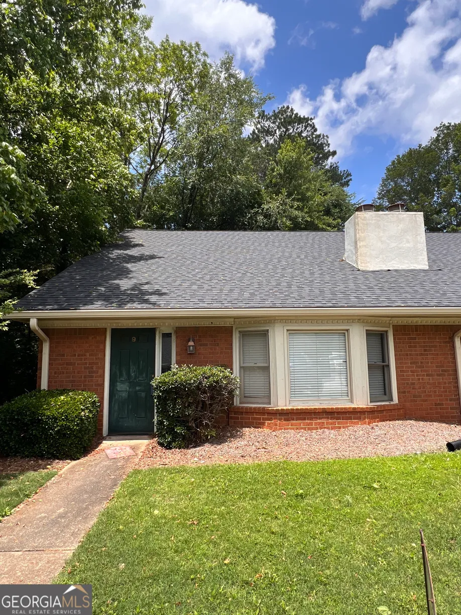 Athens, GA Real Estate | View 595 Macon Highway, APT 9 | 3 Beds, 2 Baths