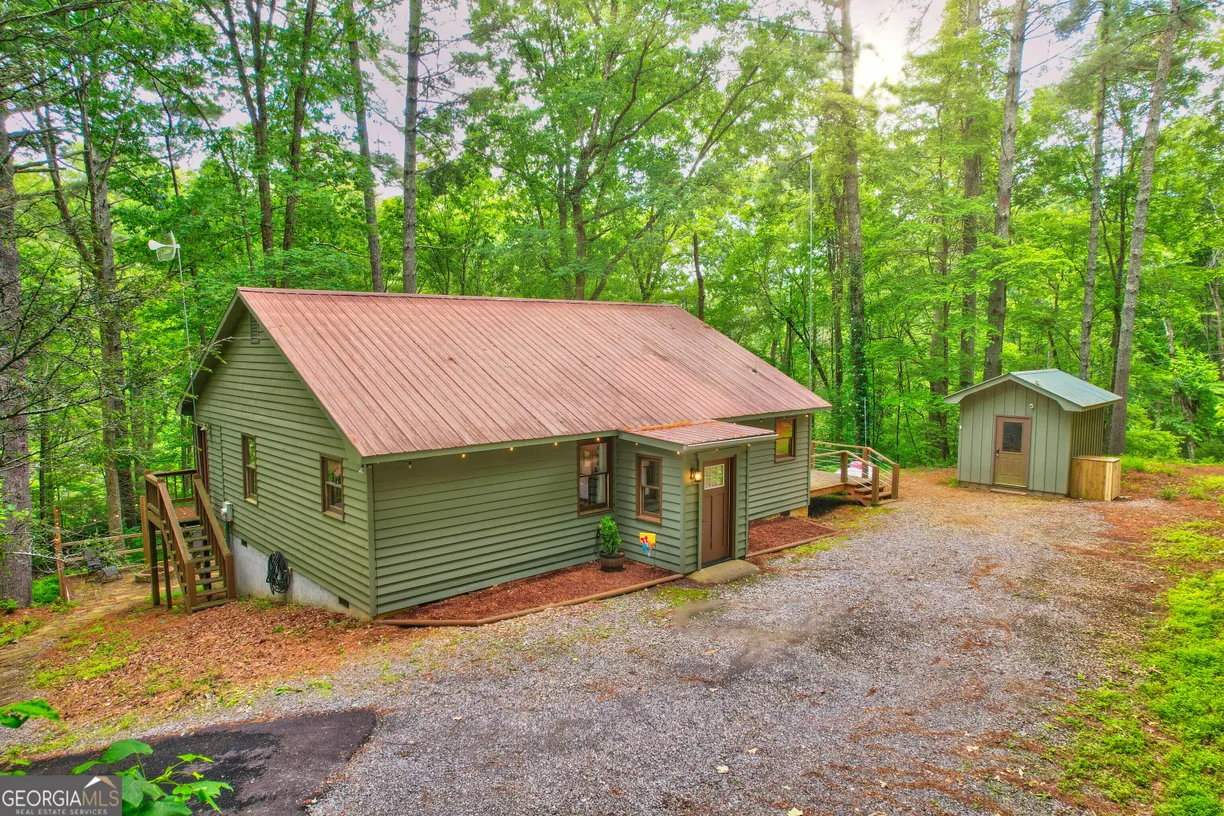 Athens, GA Real Estate | View 87 Cozy Valley Lane | 3 Beds, 2 Baths