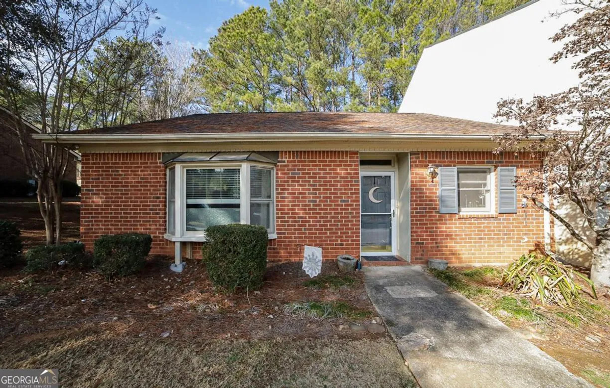Athens, GA Real Estate | View 250 Cleveland Road, 235 | 2 Beds, 2 Baths