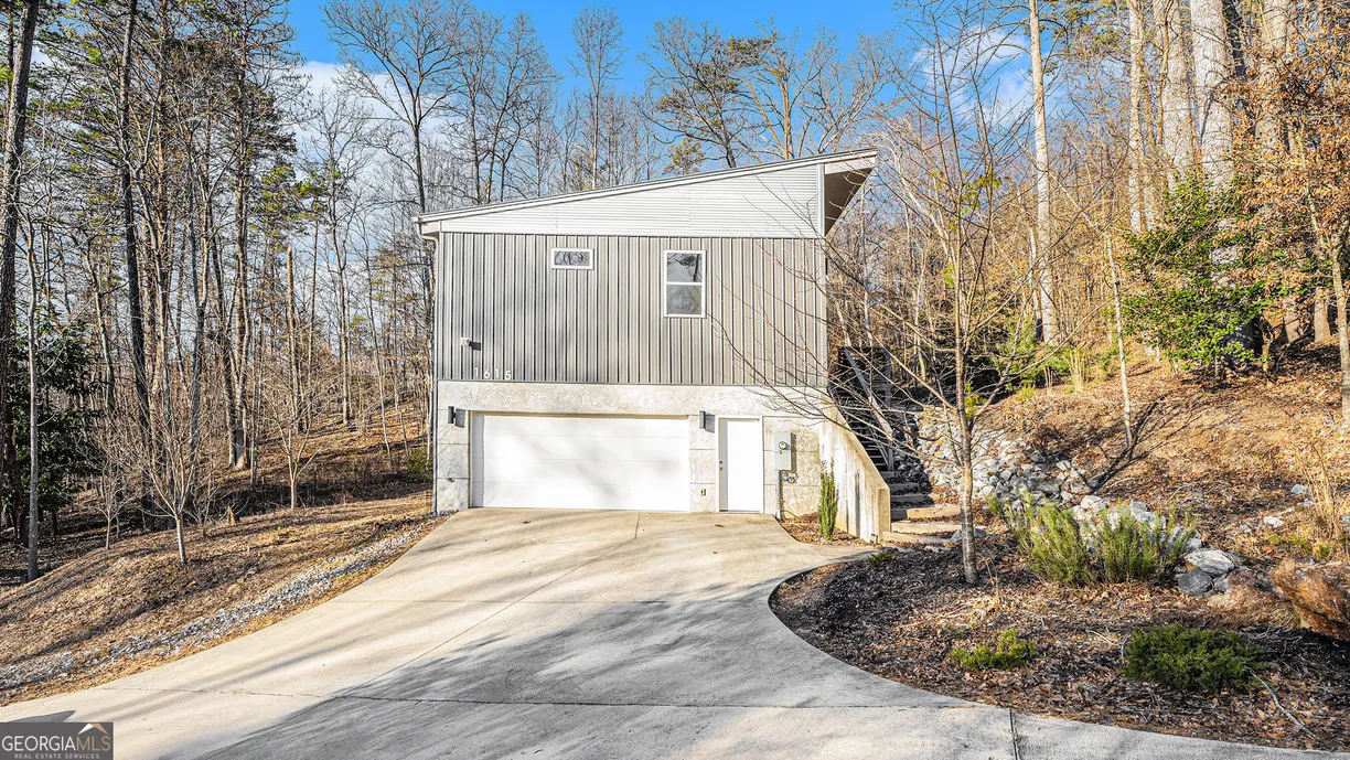 Athens, GA Real Estate | View 1615 Double Springs Road | 3 Beds, 2 Baths