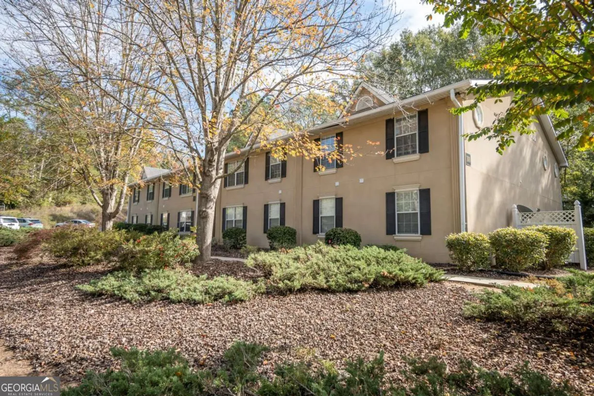 Athens, GA Real Estate | View 100 Downing Way, E | 3 Beds, 2 Baths