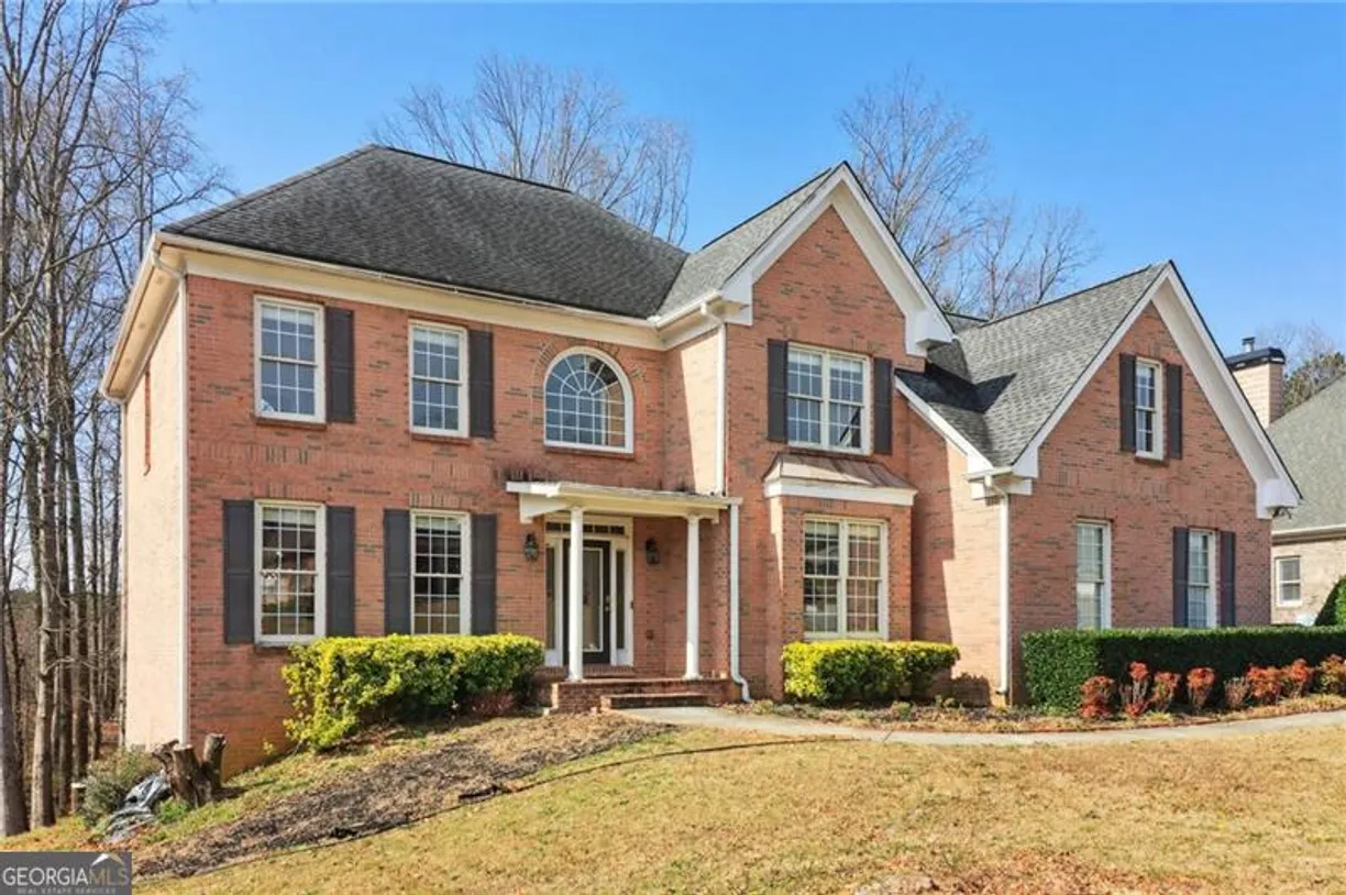 Athens, GA Real Estate | View 918 Edgewater Drive | 6 Beds, 4 Baths