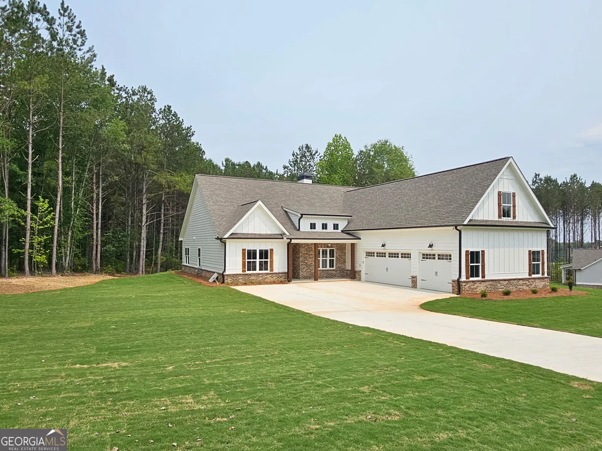 Athens, GA Real Estate | View 215 Pinewood Drive | 4 Beds, 3 Baths