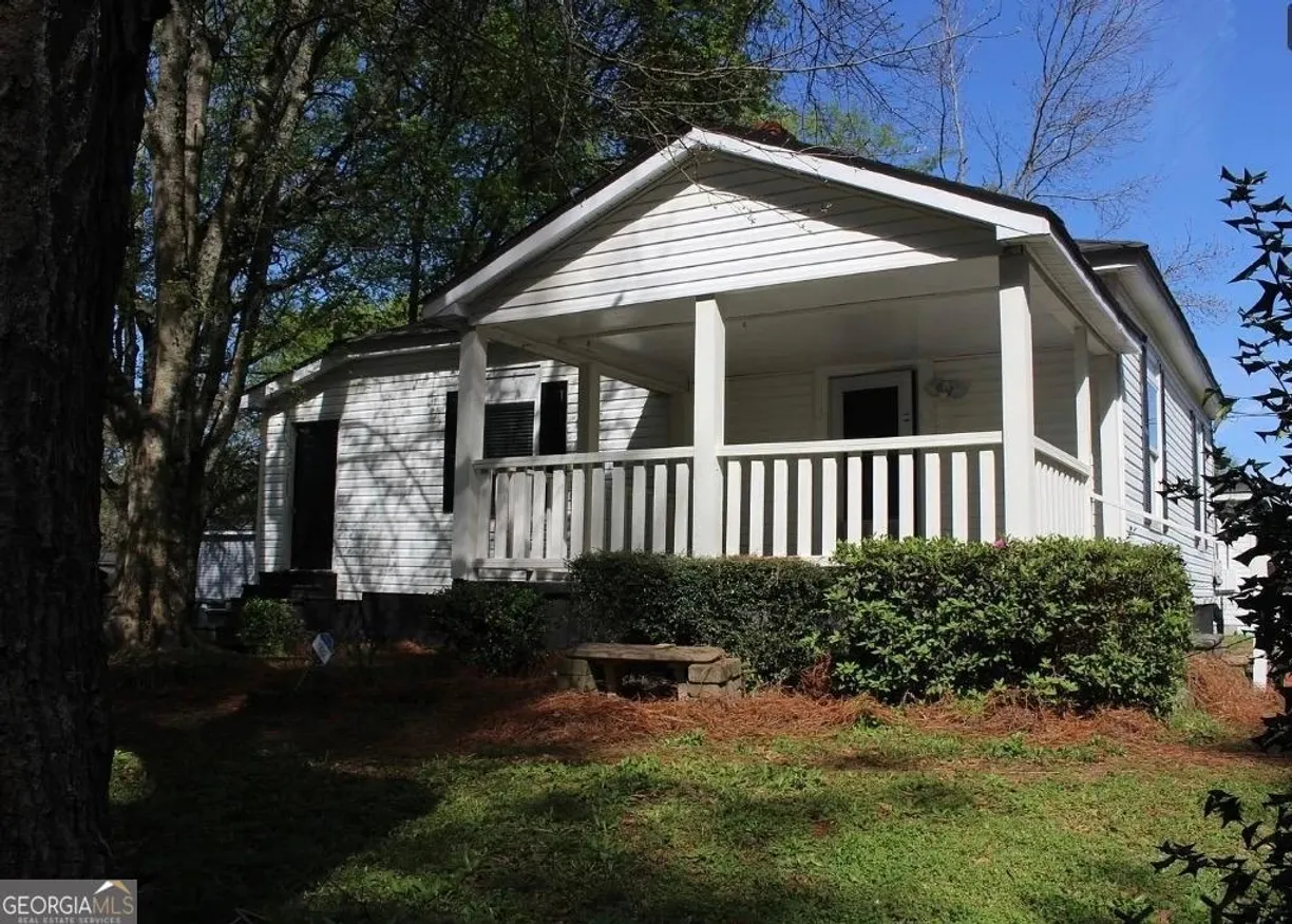 Athens, GA Real Estate | View 1 Maple Street | 2 Beds, 2 Baths