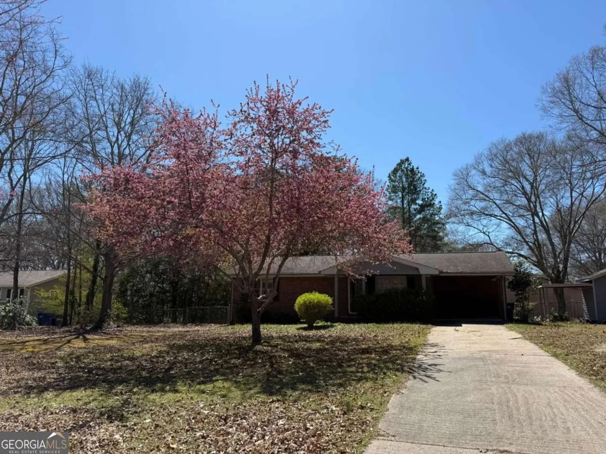 Athens, GA Real Estate | View 858 Idlewood Road | 4 Beds, 2 Baths