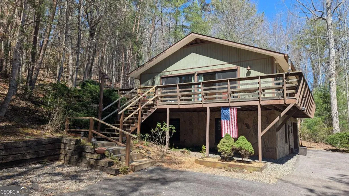 Athens, GA Real Estate | View 5719 Pine Crest Road | 2 Beds, 2 Baths