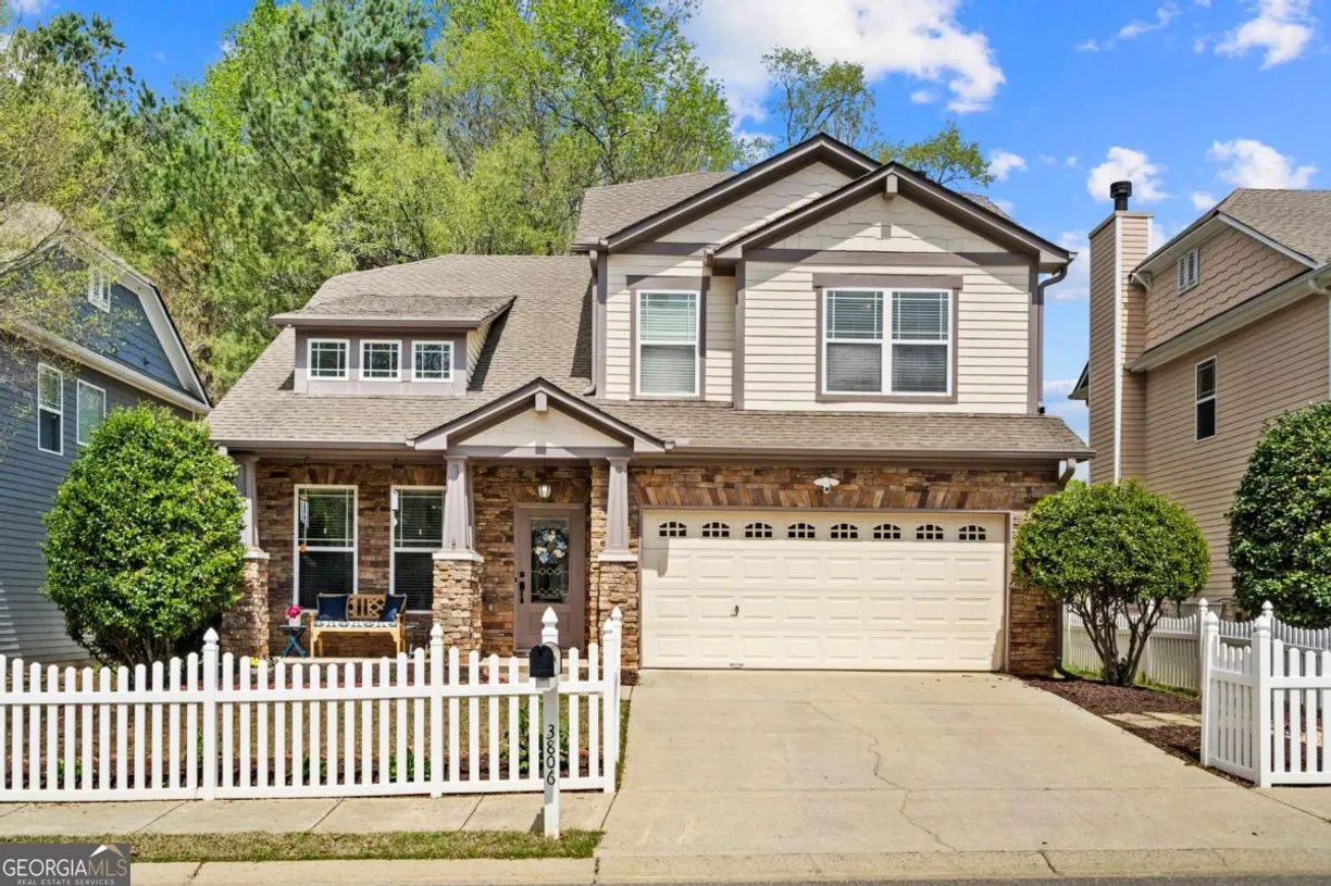 Athens, GA Real Estate | View 3806 Carriage House Drive | 4 Beds, 2 Baths