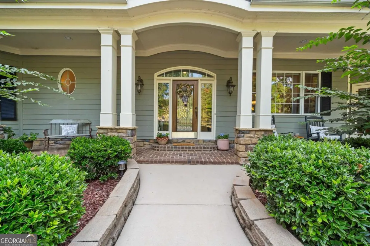 Athens, GA Real Estate | View 1020 Peachtree Court | Listing