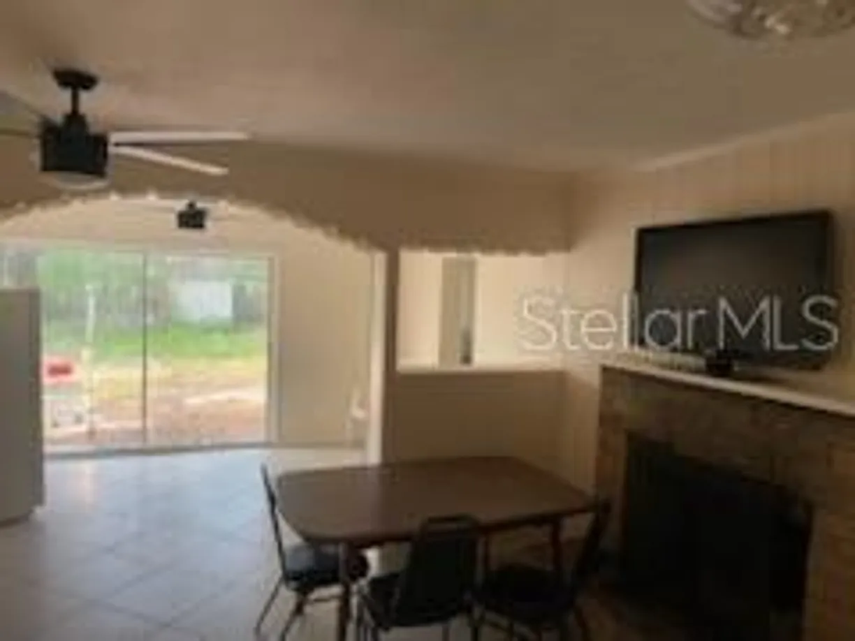 Sarasota/St. Petersburg Real Estate | View 711 A & B PINELAND AVENUE | Listing