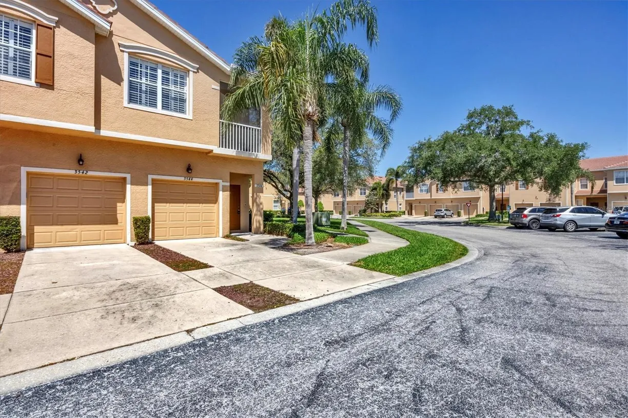 Sarasota/St. Petersburg Real Estate | View 3544 PARKRIDGE CIRCLE, 31-203 | 2 Beds, 2 Baths