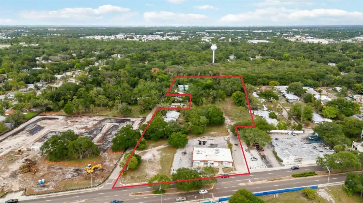 Sarasota/St. Petersburg Real Estate | View 4500 N TAMIAMI TRAIL