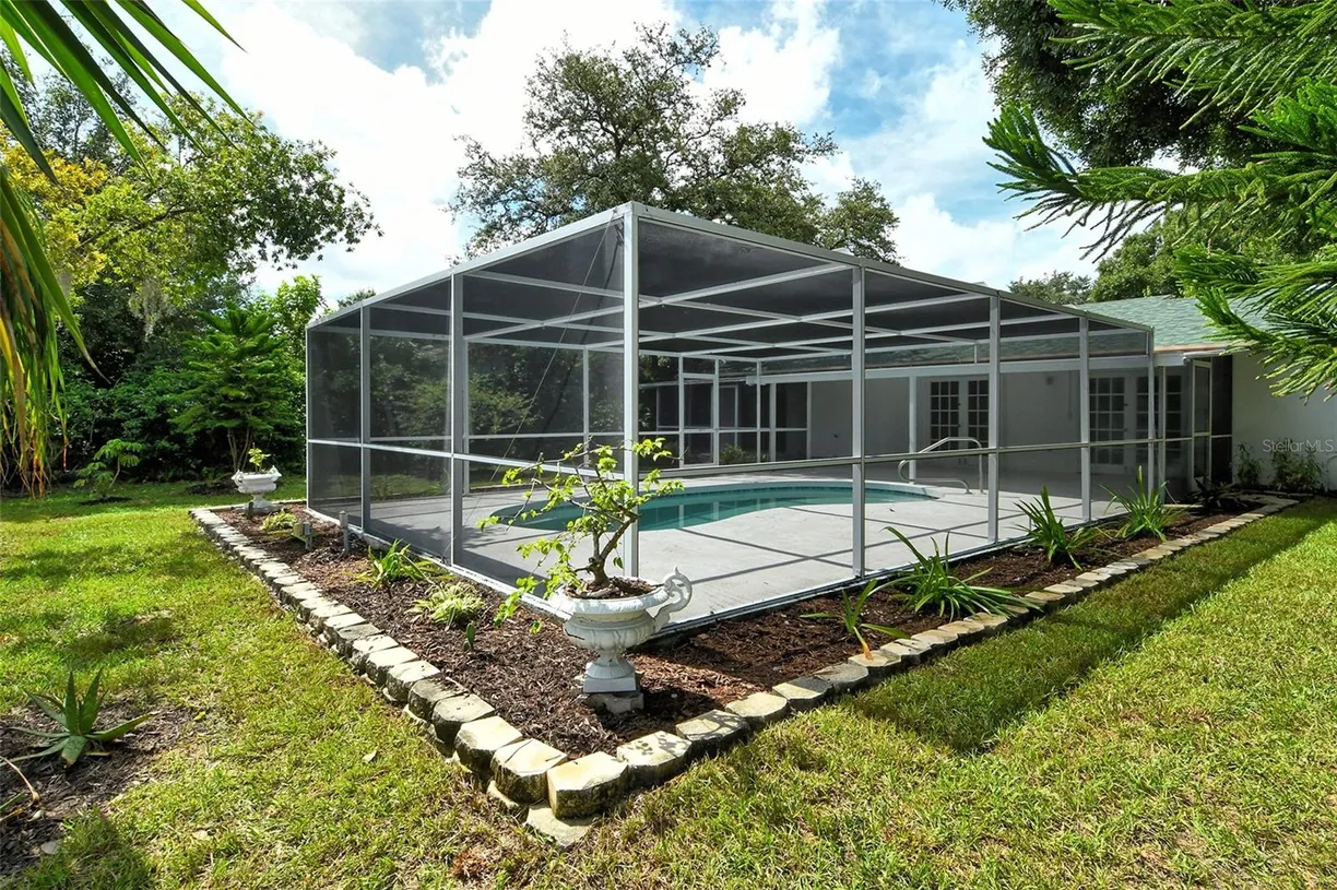Sarasota/St. Petersburg Real Estate | View 4724 SEVILLE DRIVE | Listing