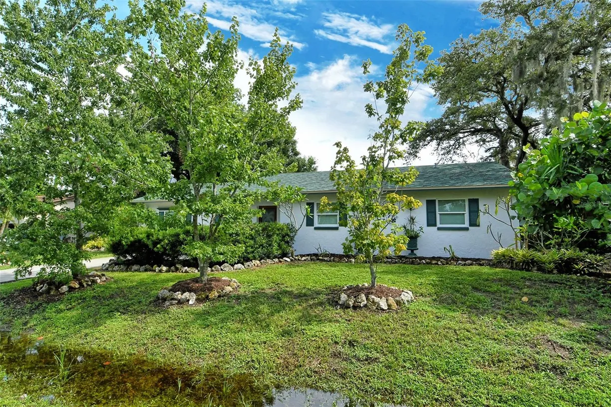 Sarasota/St. Petersburg Real Estate | View 4724 SEVILLE DRIVE | 3 Beds, 2 Baths