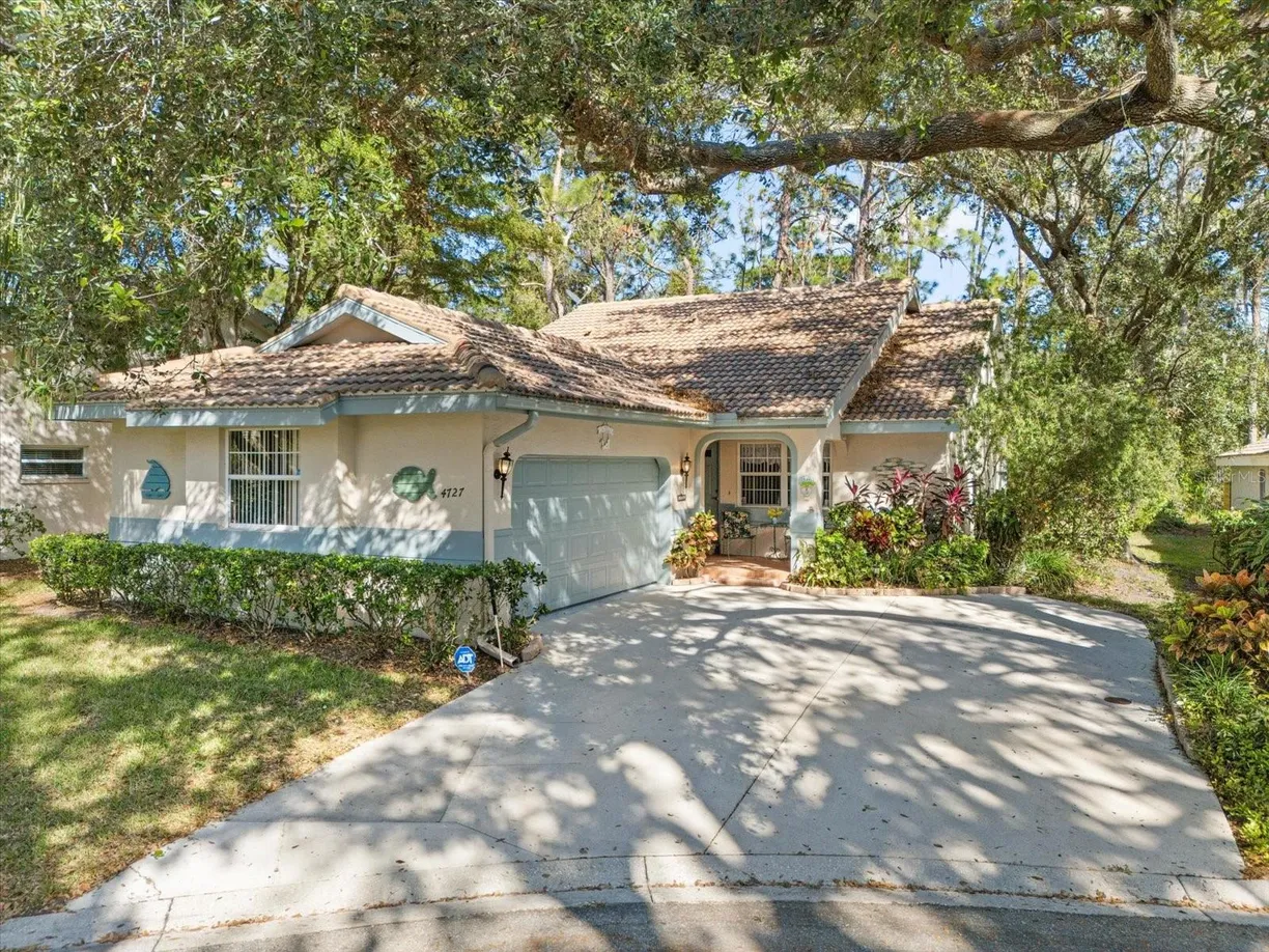 Sarasota/St. Petersburg Real Estate | View 4727 TIVOLI AVENUE | 3 Beds, 2 Baths