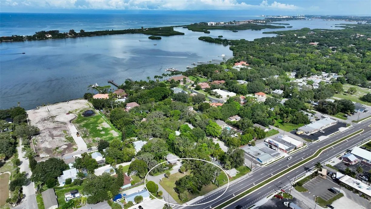 Sarasota/St. Petersburg Real Estate | View 51 N TAMIAMI TRAIL | Listing