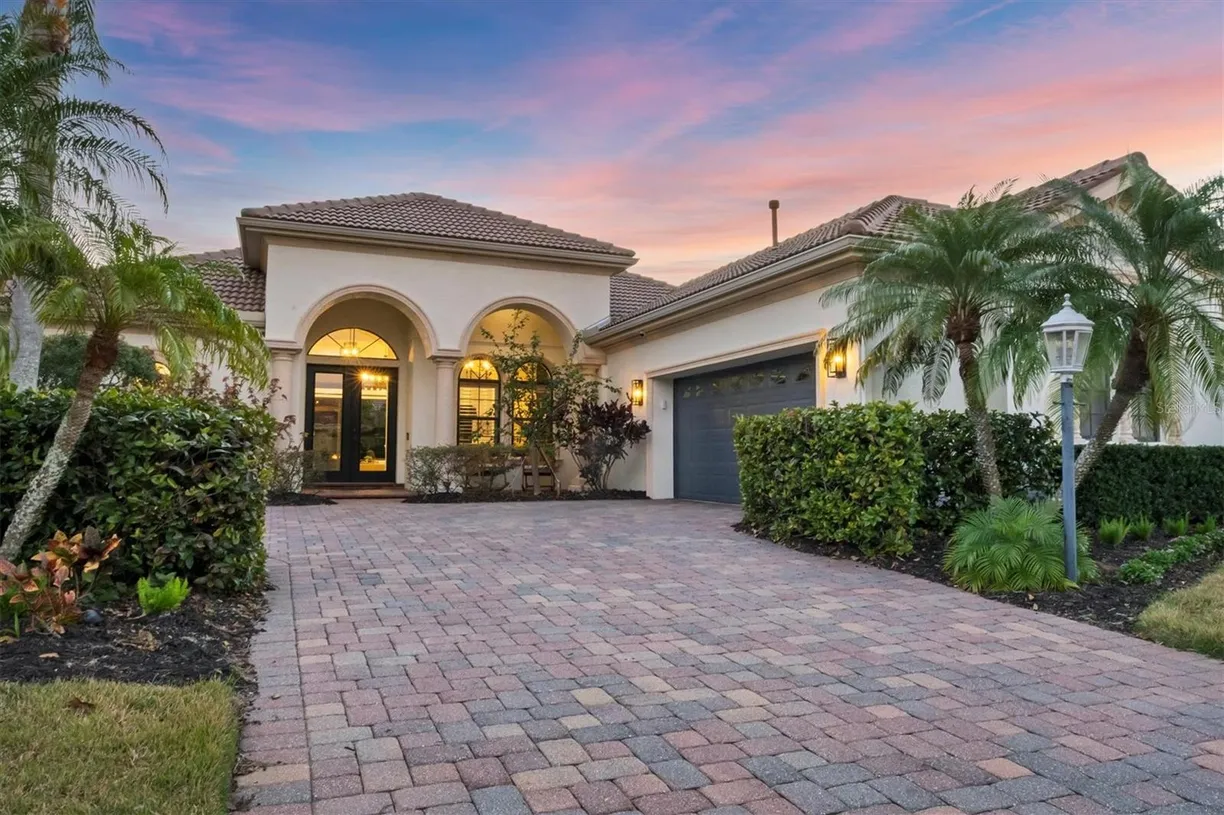 Sarasota/St. Petersburg Real Estate | View 7024 BRIER CREEK COURT | 3 Beds, 3 Baths