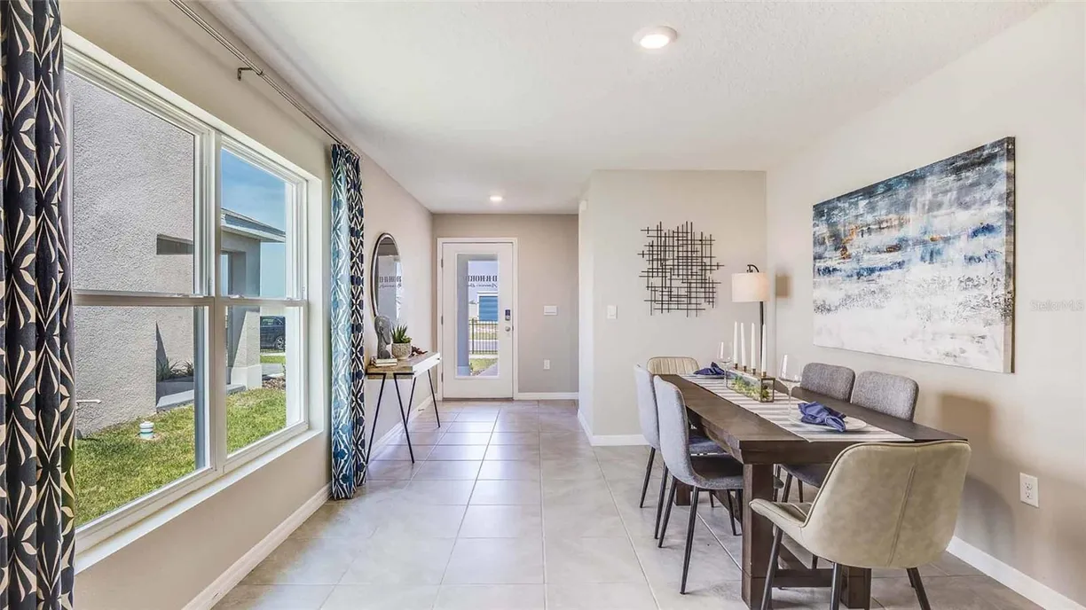 Sarasota/St. Petersburg Real Estate | View 10729 HIDDEN BANKS GLEN | Listing