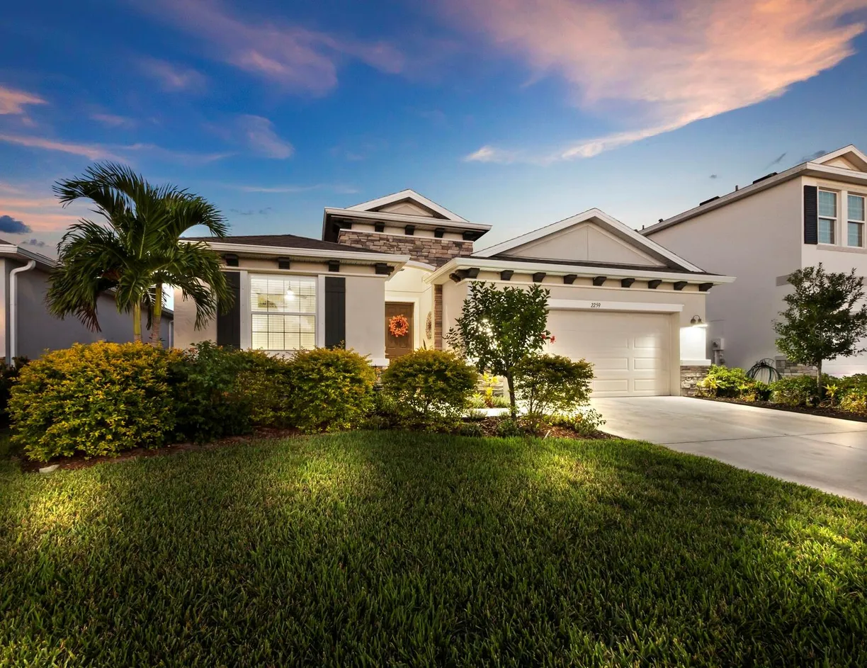 Sarasota/St. Petersburg Real Estate | View 2259 MIDNIGHT PEARL DRIVE | 3 Beds, 2 Baths