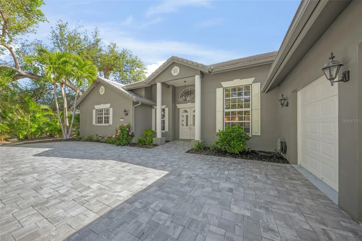 Sarasota/St. Petersburg Real Estate | View 1693 LANDINGS LANE | Listing
