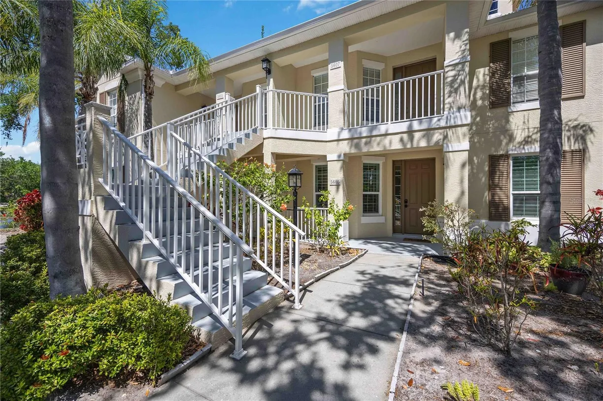 Sarasota/St. Petersburg Real Estate | View 5605 KEY LARGO COURT, 5605 | 2 Beds, 2 Baths
