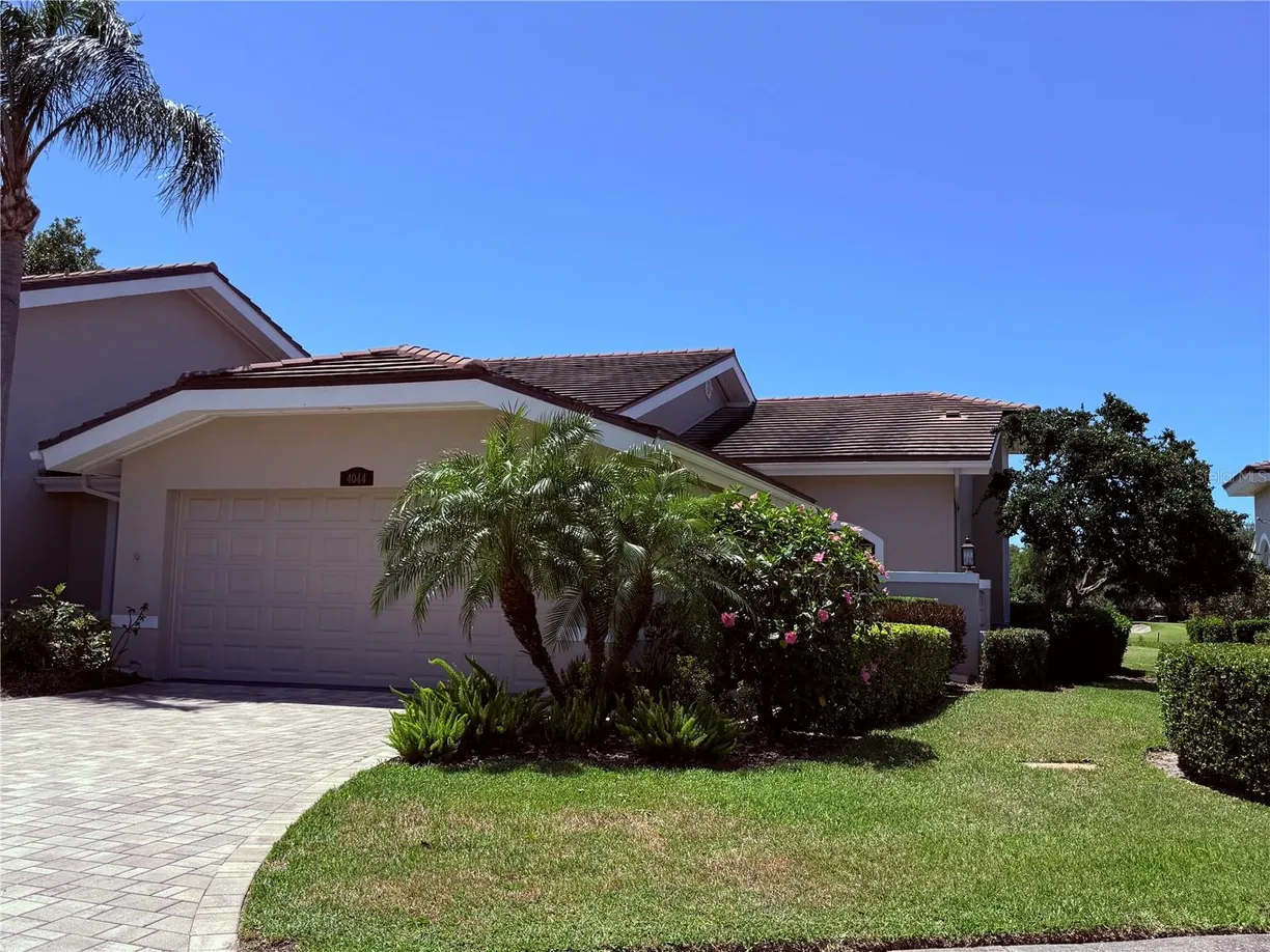 Sarasota/St. Petersburg Real Estate | View 4044 PENSHURST PARK | Listing