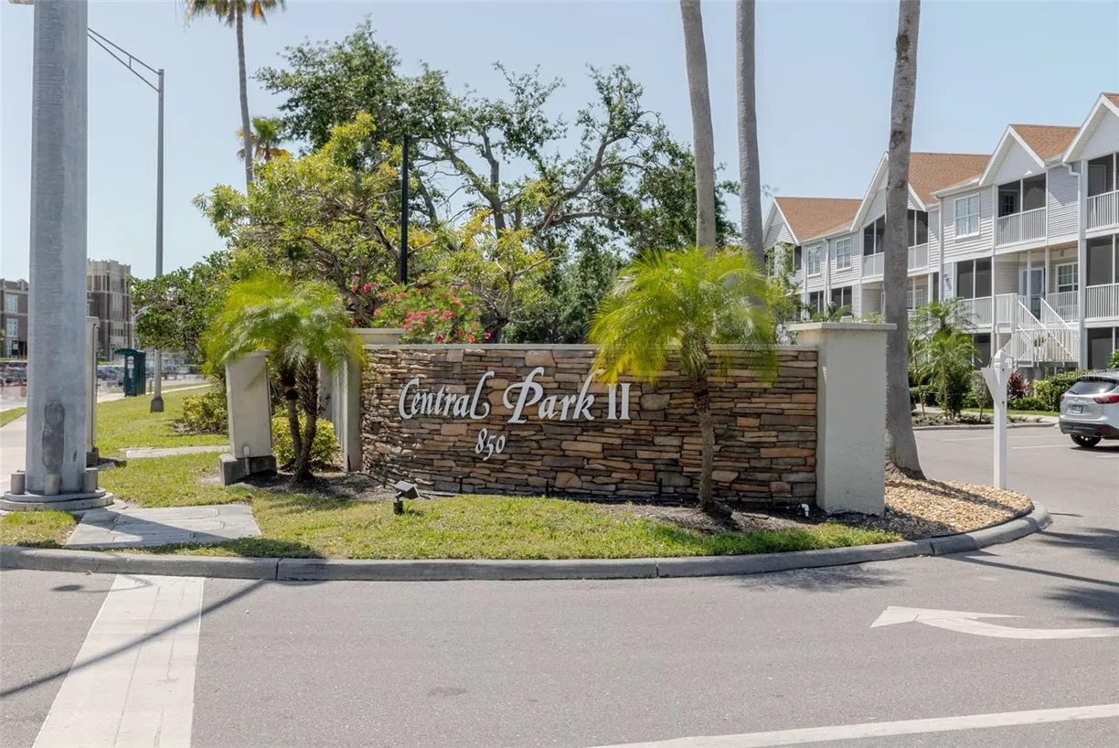Sarasota/St. Petersburg Real Estate | View 850 S TAMIAMI TRAIL, 836 | 1 Bed, 1 Bath
