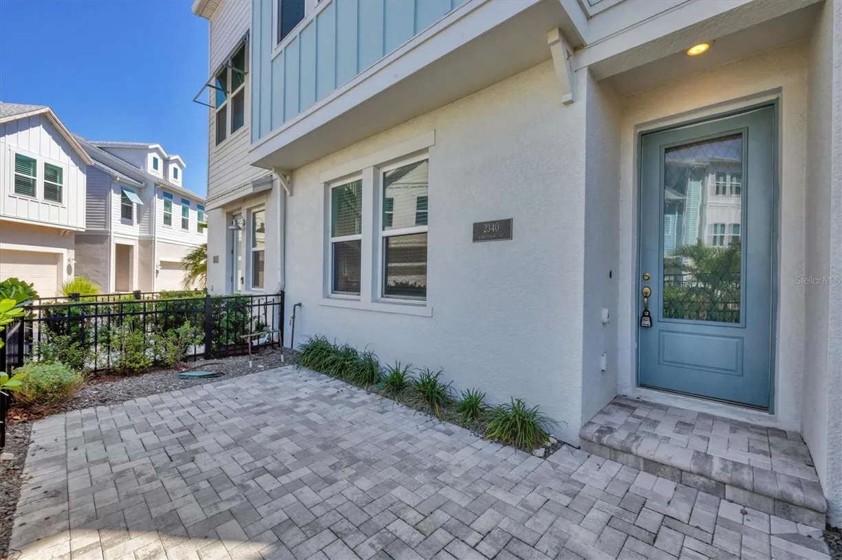 Sarasota/St. Petersburg Real Estate | View 2340 LINDSTROM STREET | Listing