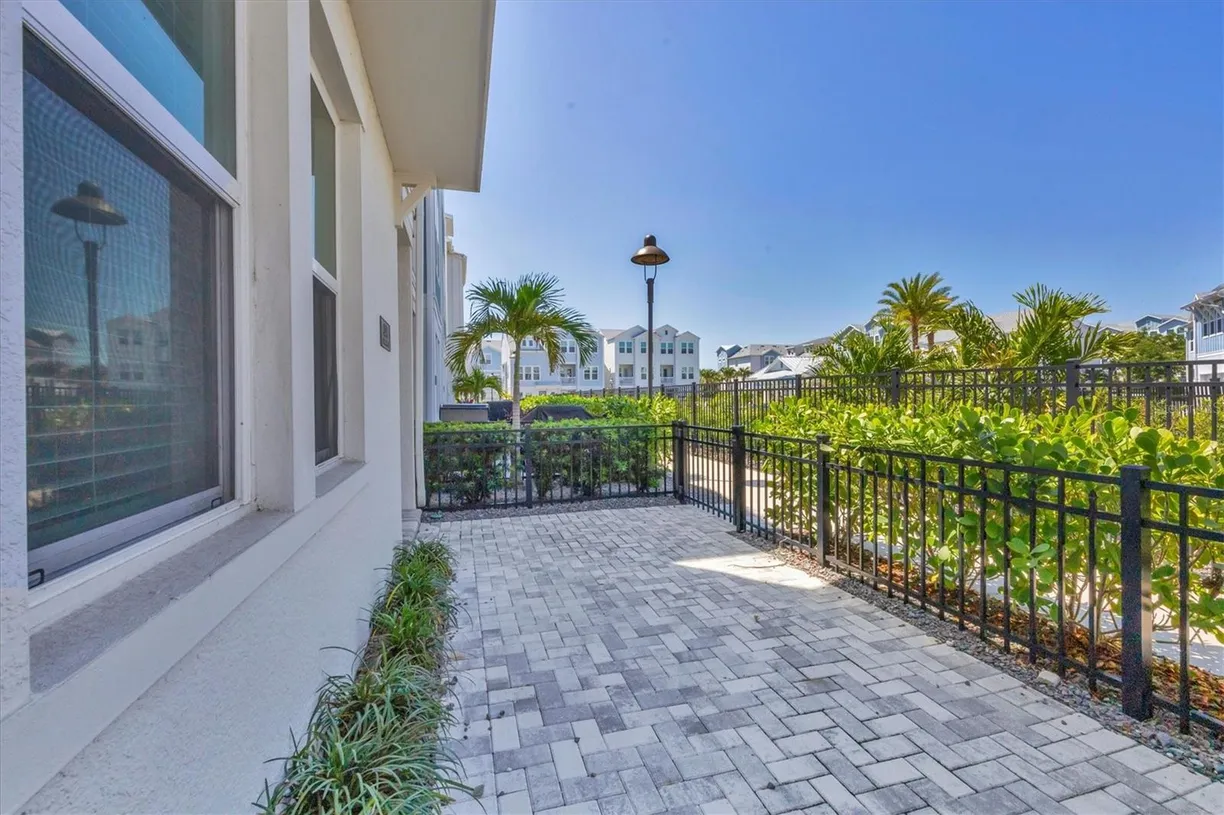 Sarasota/St. Petersburg Real Estate | View 2340 LINDSTROM STREET | Listing