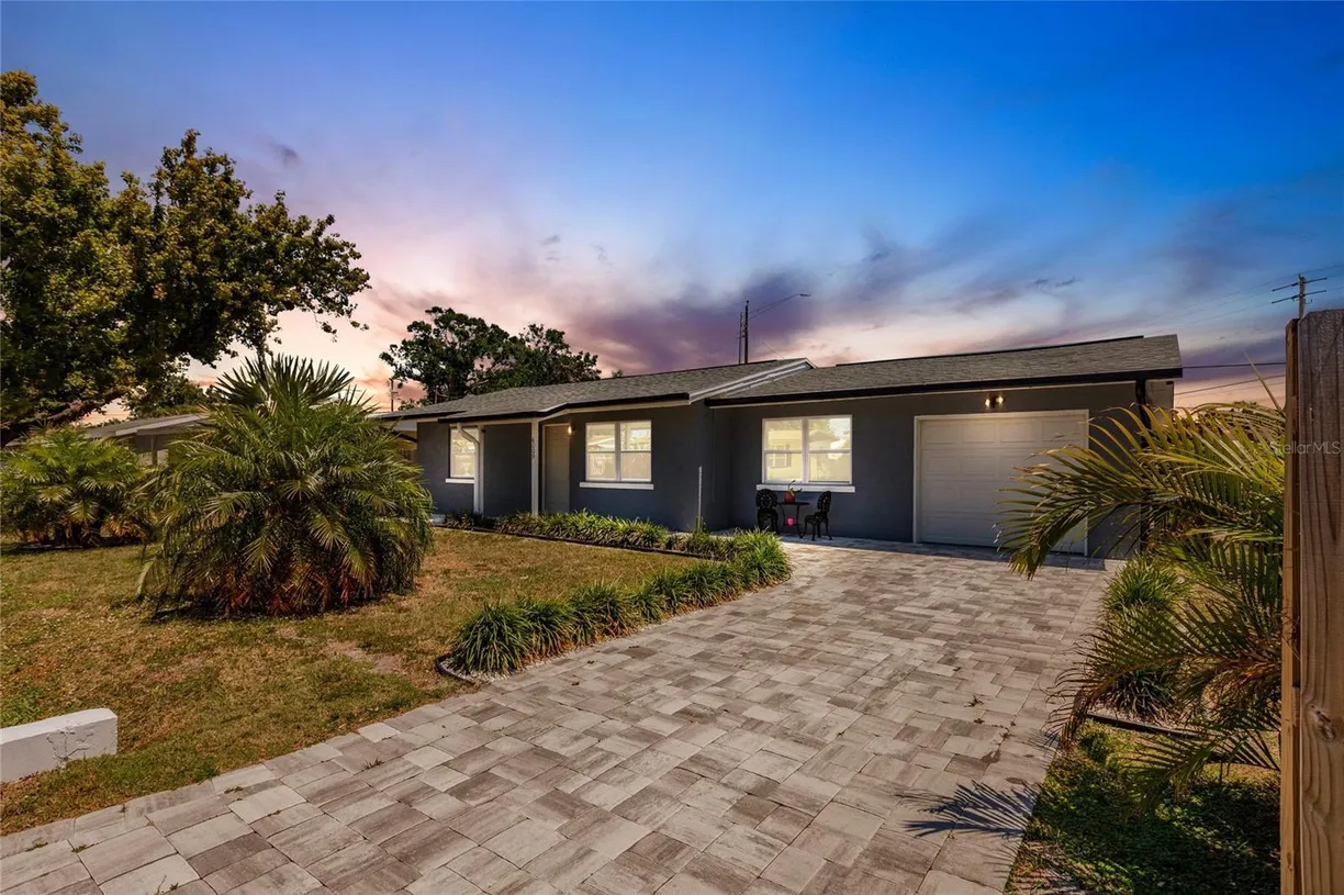 Sarasota/St. Petersburg Real Estate | View 6009 LORDS AVENUE | 3 Beds, 2 Baths