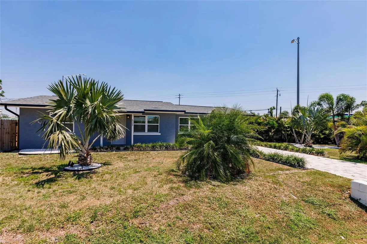 Sarasota/St. Petersburg Real Estate | View 6009 LORDS AVENUE | Listing