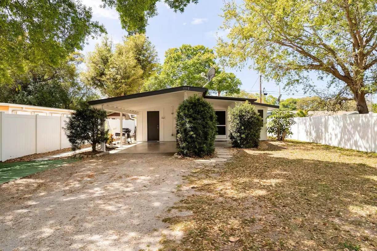 Sarasota/St. Petersburg Real Estate | View 1018 CHARLOTTE AVENUE | 3 Beds, 2 Baths