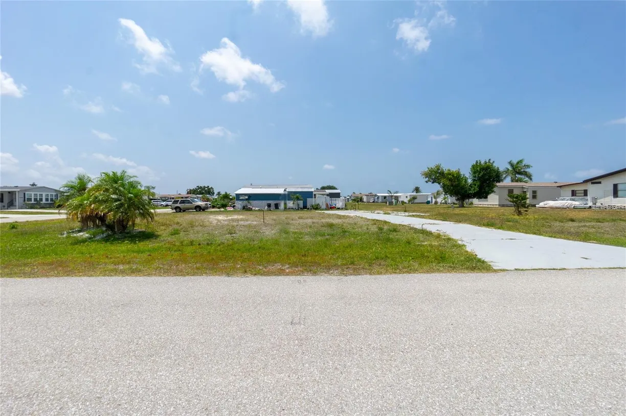 Sarasota/St. Petersburg Real Estate | View 6161 FALCON DRIVE