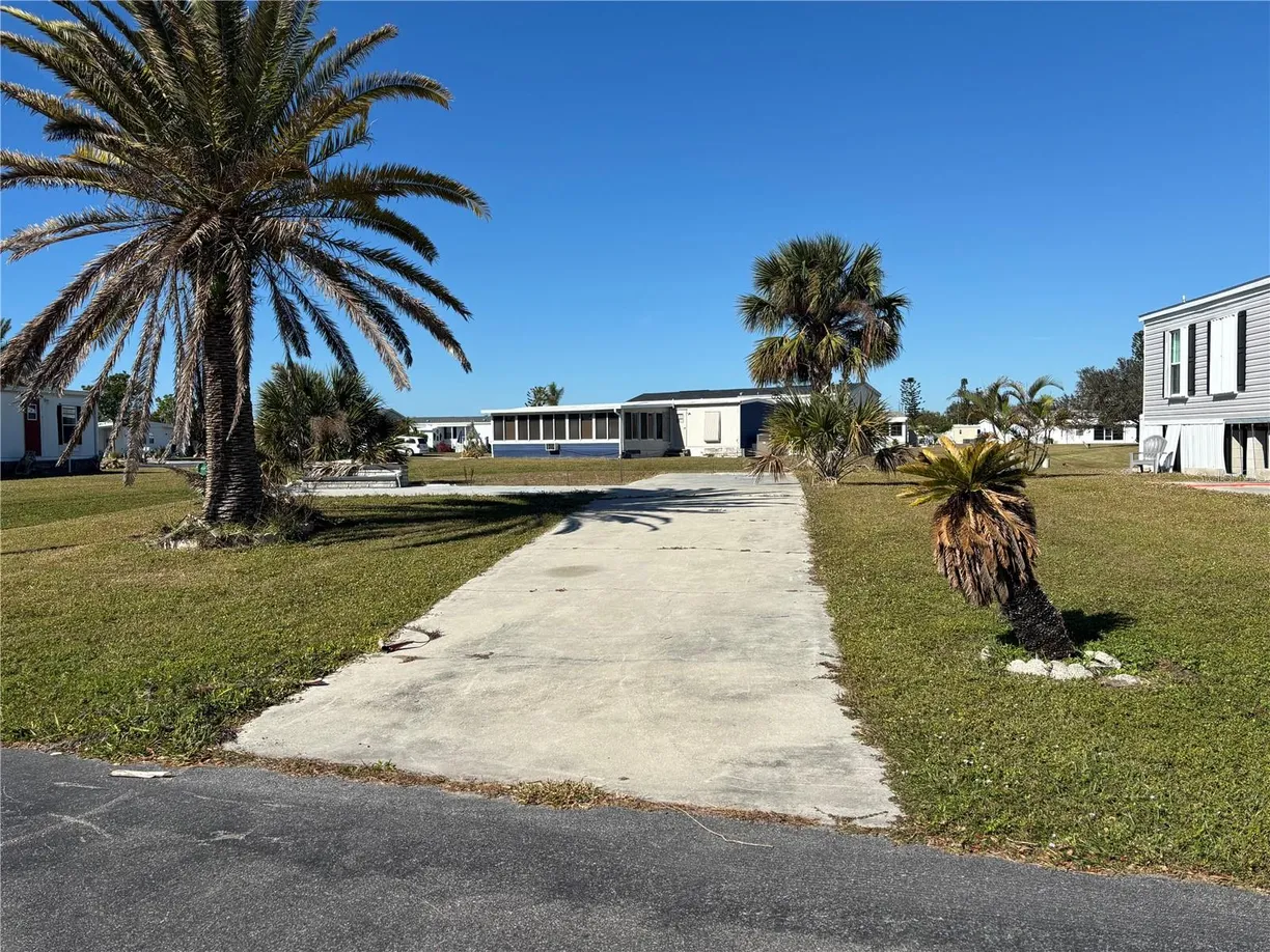 Sarasota/St. Petersburg Real Estate | View 7381 PETULA AVE