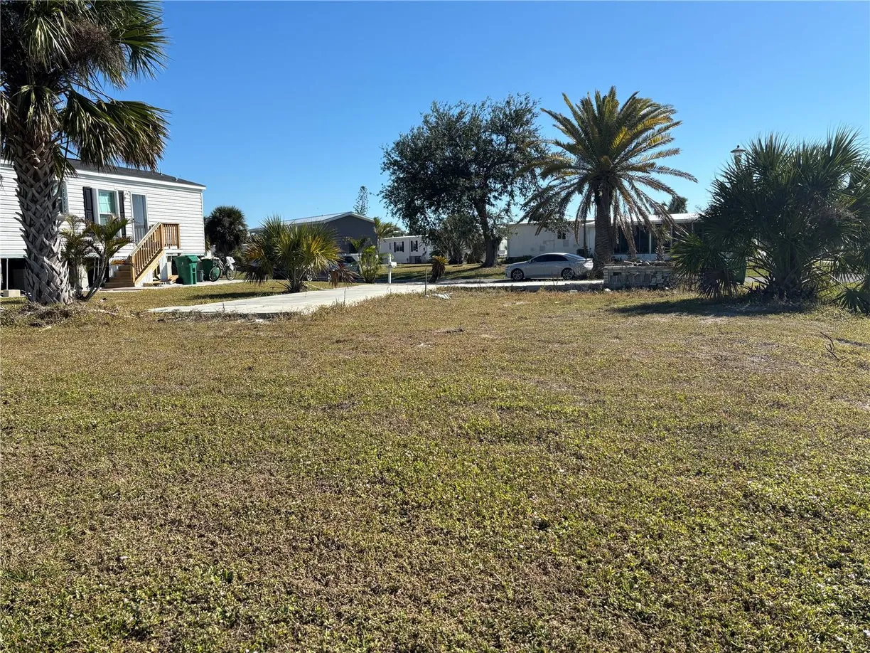 Sarasota/St. Petersburg Real Estate | View 7381 PETULA AVE | Listing