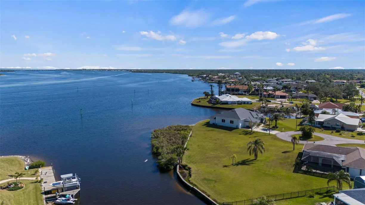Sarasota/St. Petersburg Real Estate | View 3528 FOX TERRACE | Listing