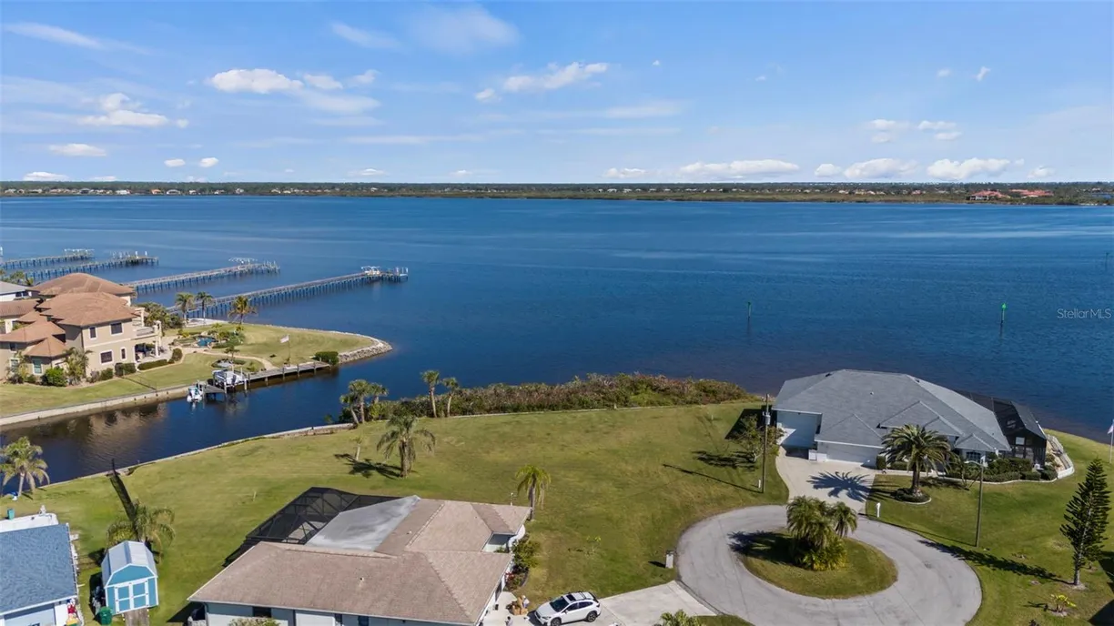 Sarasota/St. Petersburg Real Estate | View 3528 FOX TERRACE