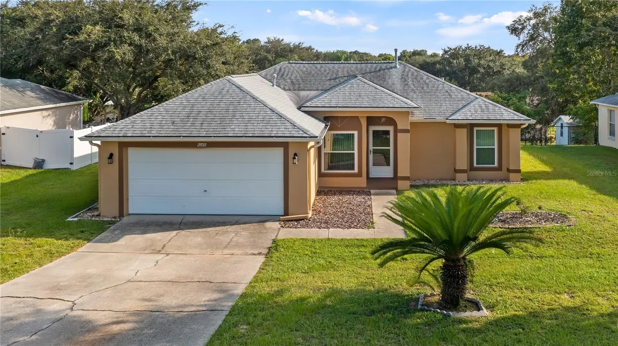 Central Florida Real Estate | View 648 Meadow Park Drive | 3 Beds, 2 Baths