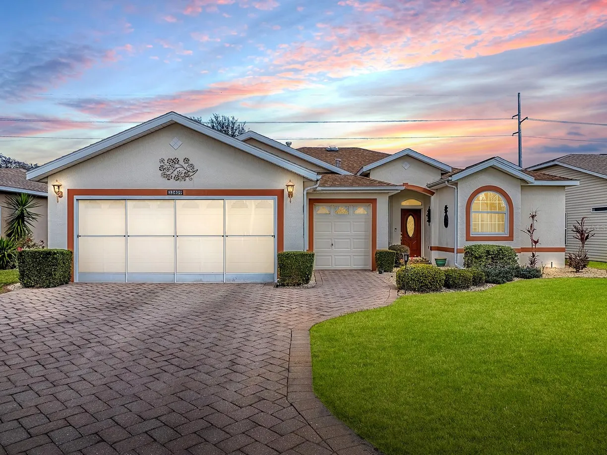 Central Florida Real Estate | View 33409 PENNBROOKE PARKWAY | 3 Beds, 2 Baths