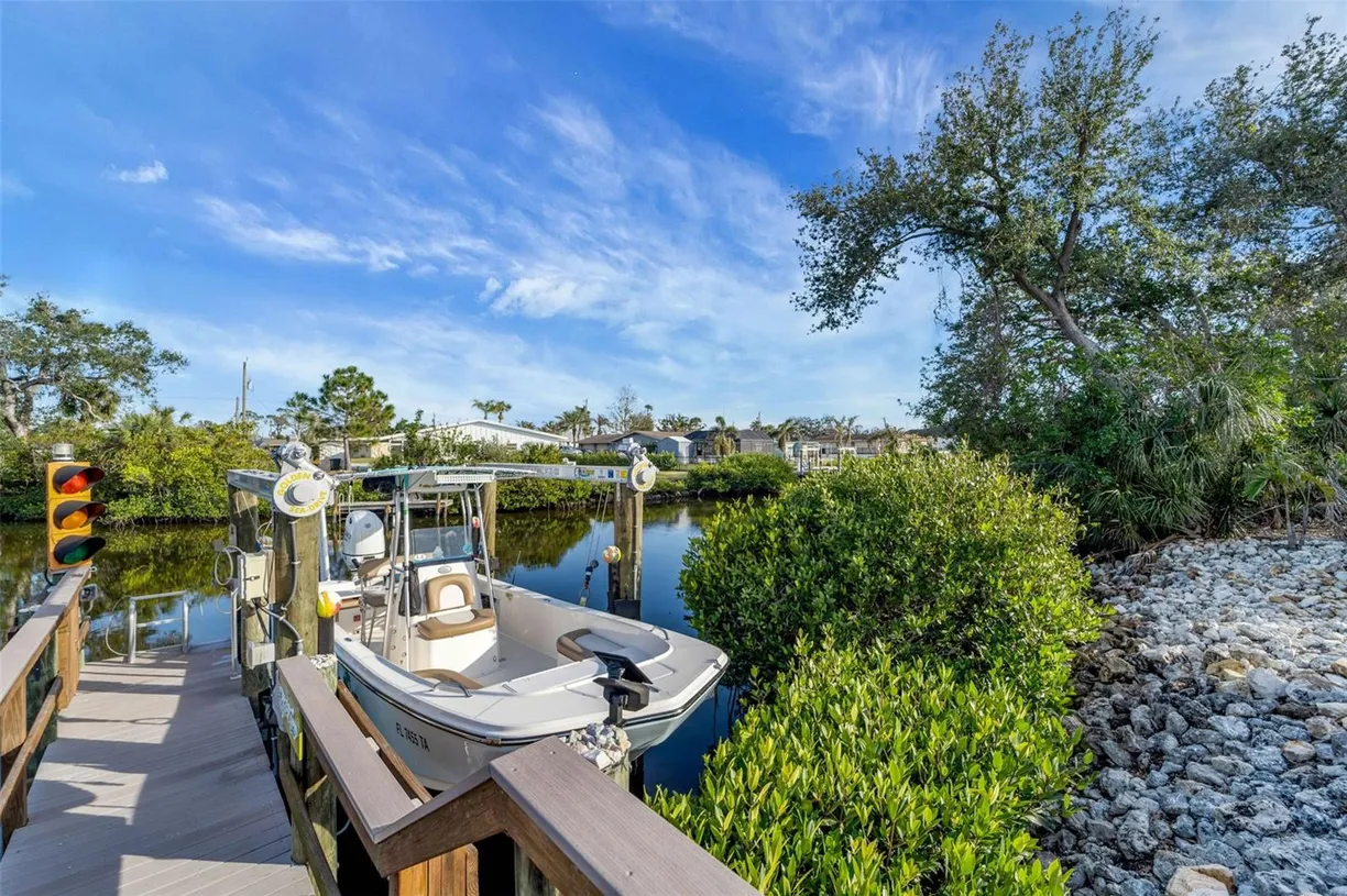 Sarasota/St. Petersburg Real Estate | View 1985 FAIRVIEW DRIVE | Listing
