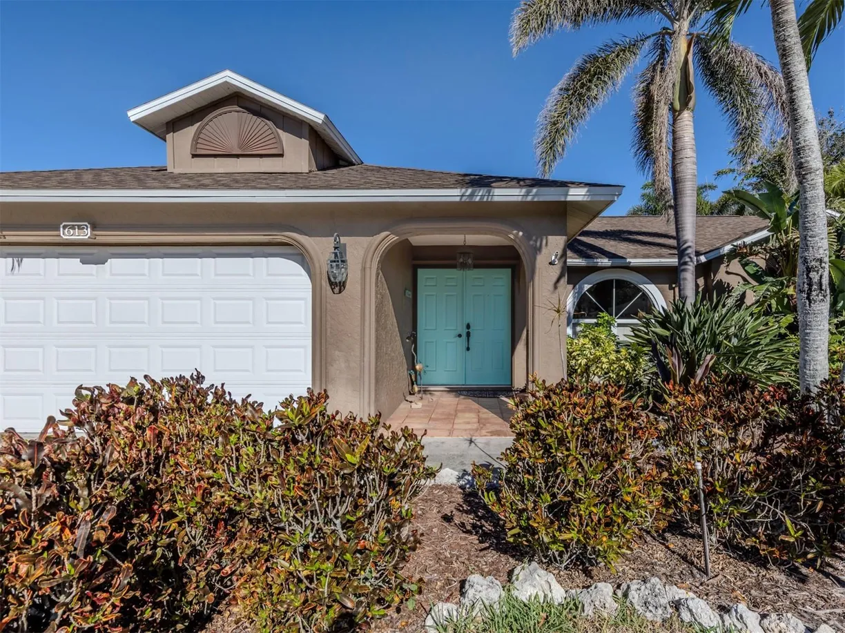 Sarasota/St. Petersburg Real Estate | View 613 SUGARWOOD DRIVE | Listing