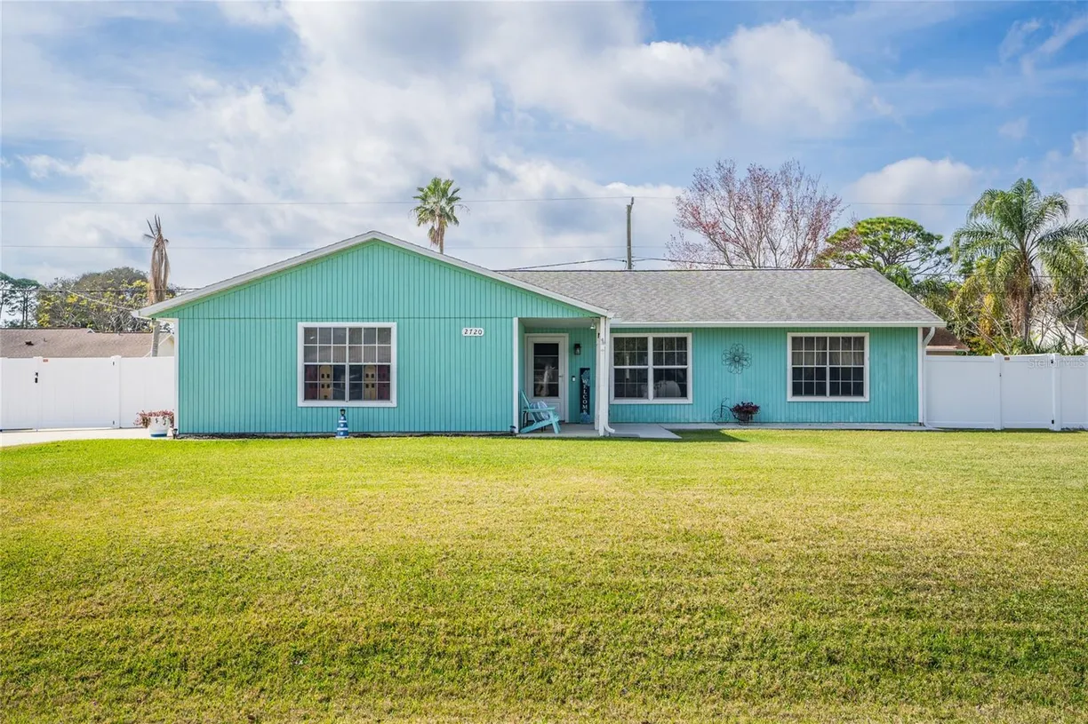 Central Florida Real Estate | View 2720 QUEEN PALM DRIVE | 3 Beds, 2 Baths