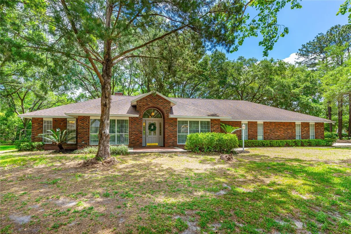 Central Florida Real Estate | View 32030 DEWBERRY LANE | 3 Beds, 2 Baths