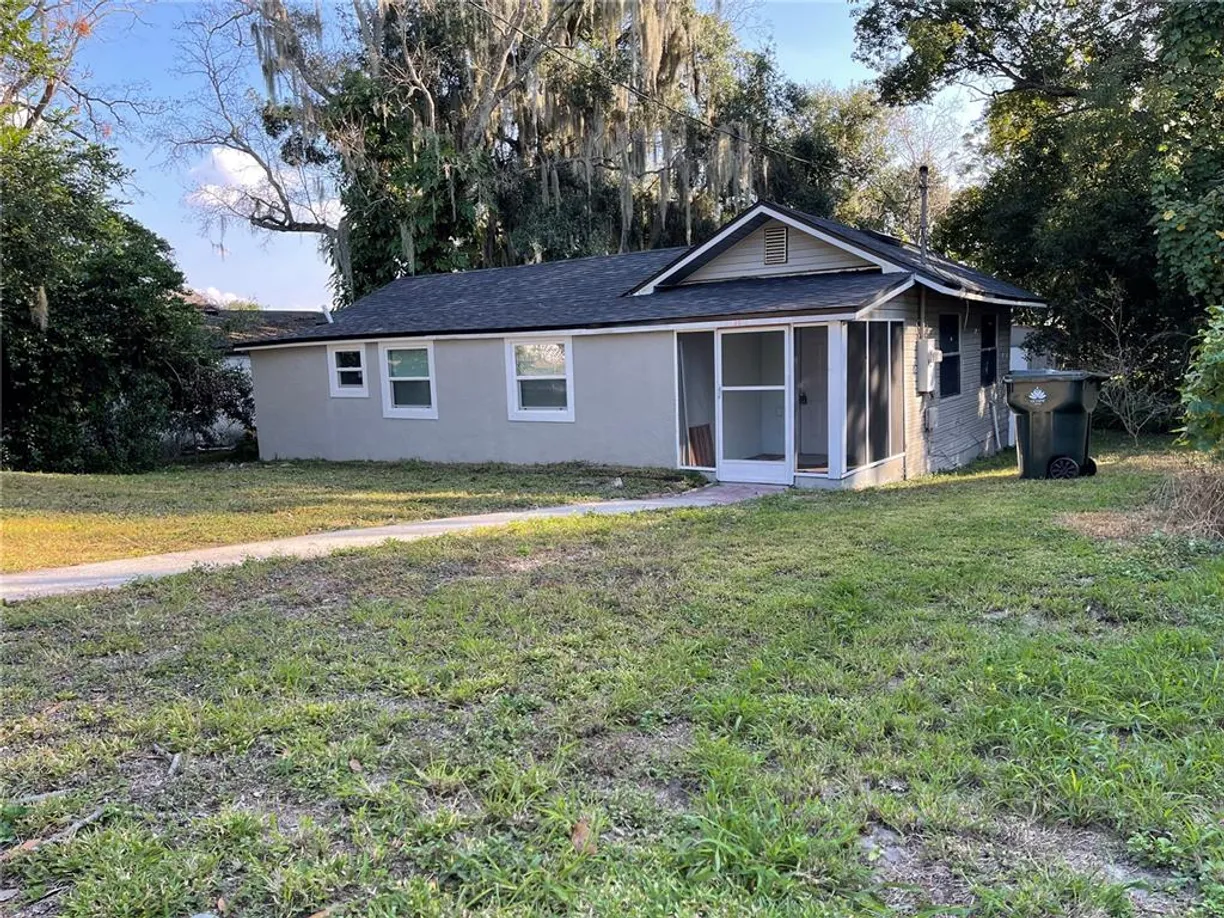 Central Florida Real Estate | View 29 Lakeview Street | 3 Beds, 2 Baths