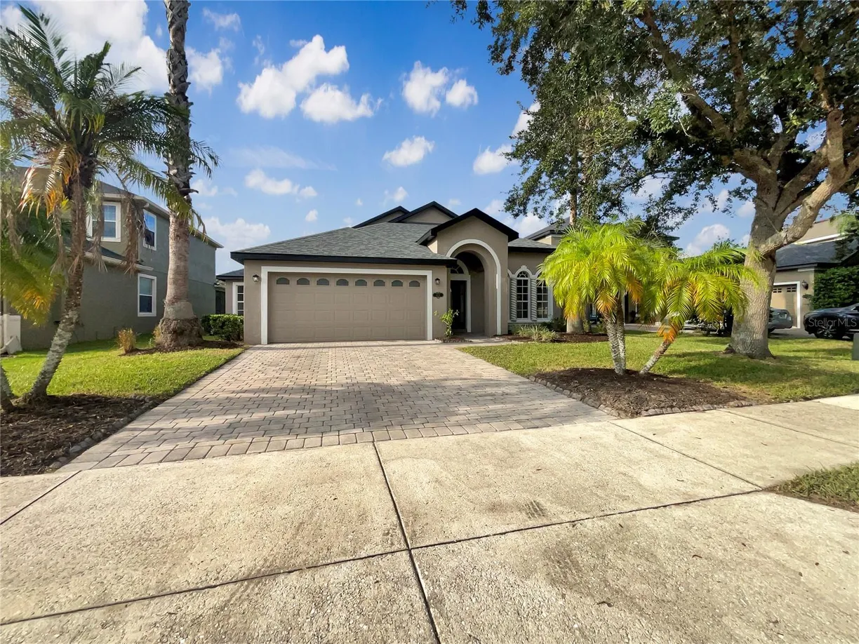 Central Florida Real Estate | View 305 PORCHESTER DRIVE | 4 Beds, 2 Baths