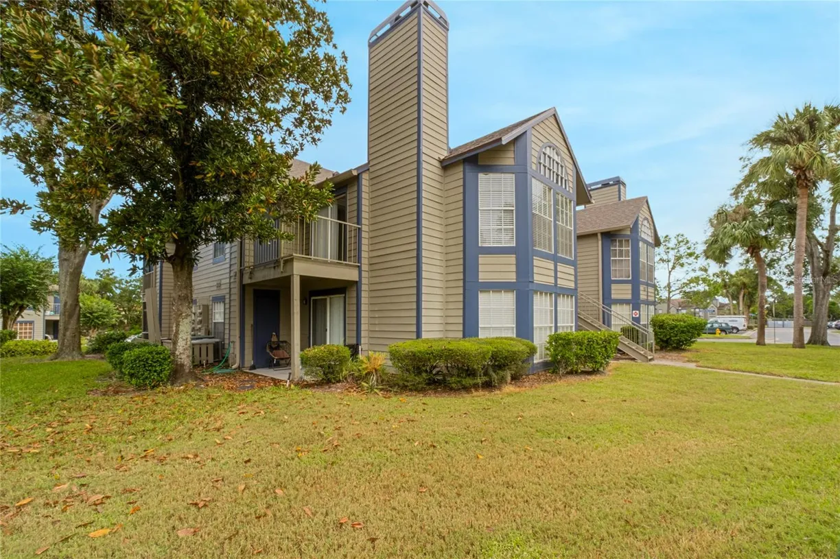 Central Florida Real Estate | View 938 FRAMLINGHAM COURT, 102 | Listing